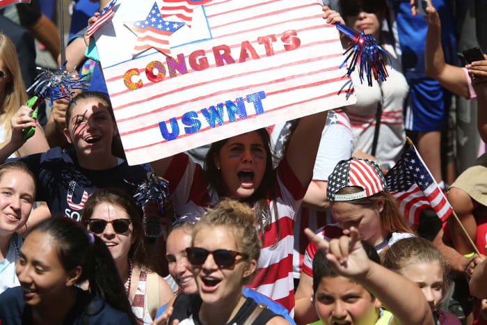 USWNT-parade-NYC-X159776_TK1_057.jpg
